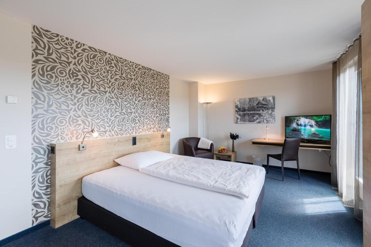 Aarau West Swiss Quality Hotel Oberentfelden Ngoại thất bức ảnh